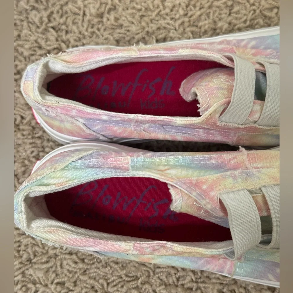 Blowfish Malibu Maura-K Girls Pastel Tie-Dye Canvas Slip On Sneakers Size 4